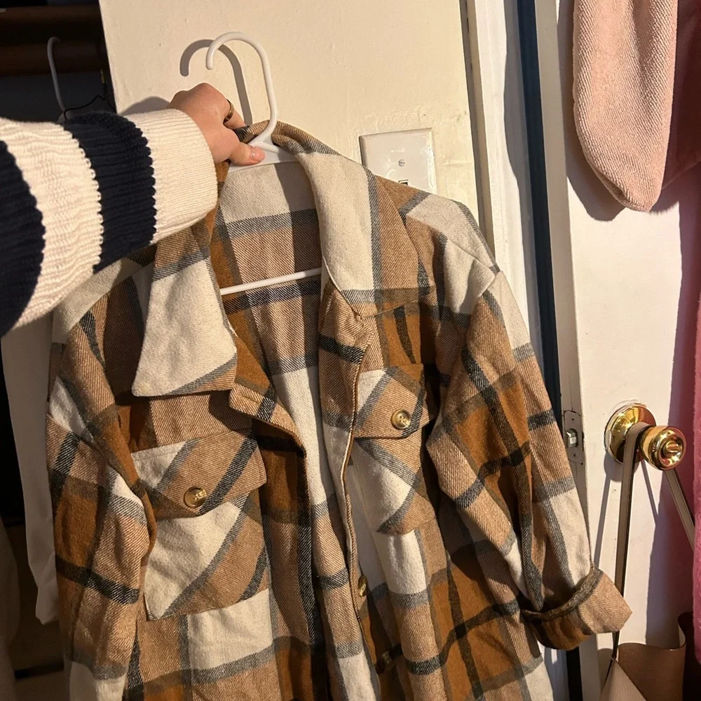 Plaid shacket - Picture 3 of 4